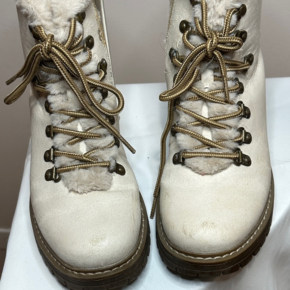 Cliffs by WHITE MOUNTAIN Cream Fur-Lined Winter Boots - Picture 5 of 8